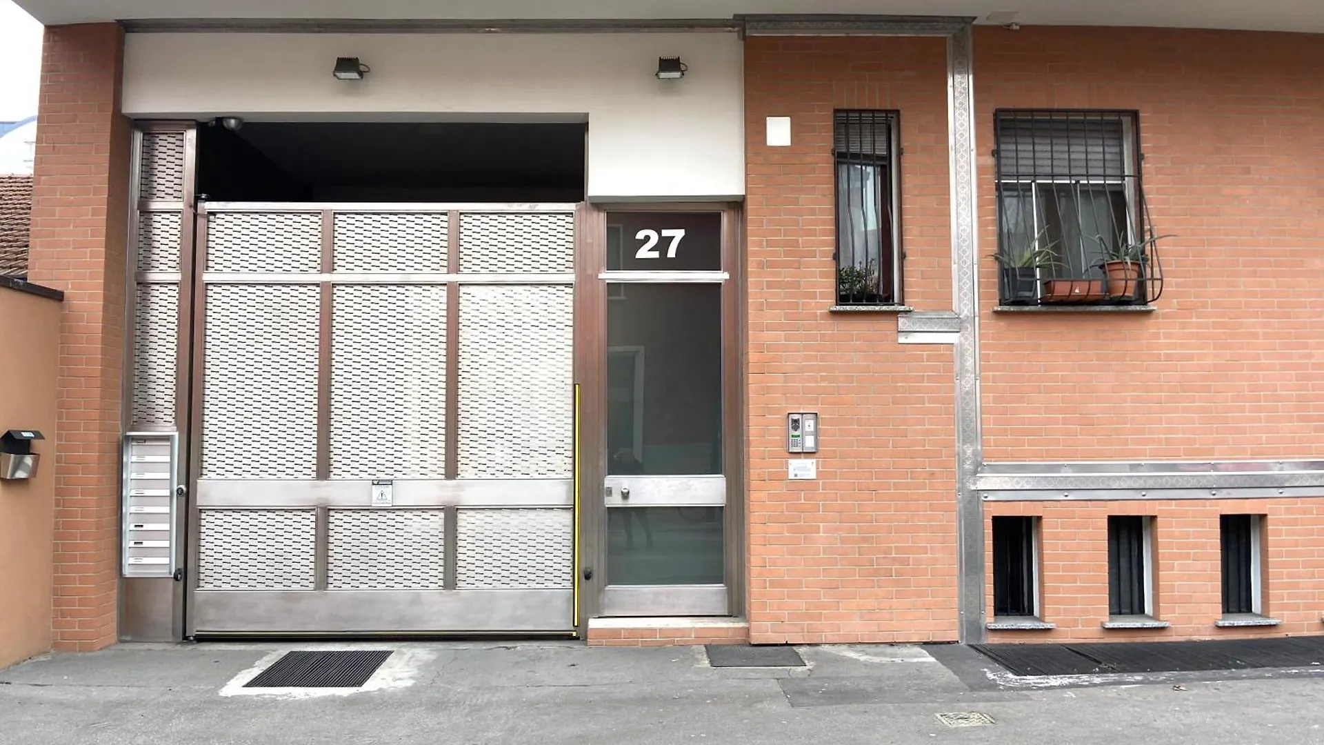 G&G House -Bilocale Vicino M5 Istria E M3 Maciachini Apartment Milan