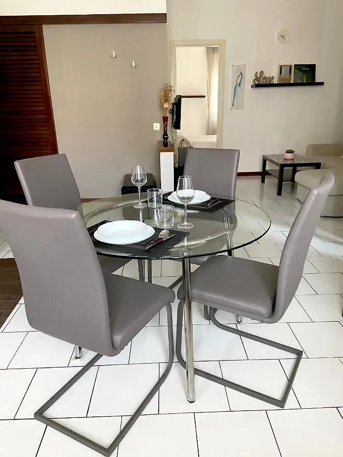 Apartament G&G House -Bilocale Vicino M5 Istria E M3 Maciachini Mediolan Włochy